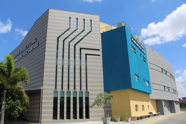 Hospital Marcelino Vélez espera familiares de paciente