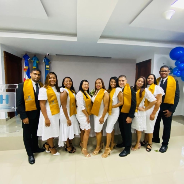 Hospital Marcelino Vélez celebra XV graduación de especialistas en Medicina Familiar y Comunitaria