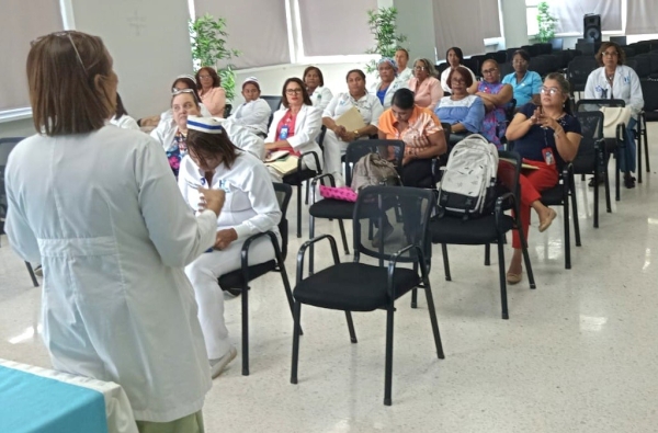 Hospital Marcelino Vélez Santana finaliza la Semana Mundial de la Lactancia Materna con taller para su personal