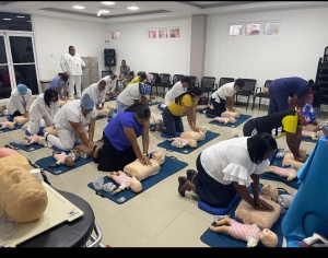 Personal emergencias del hospital Marcelino V&eacute;lez Santana recibe capacitaci&oacute;n