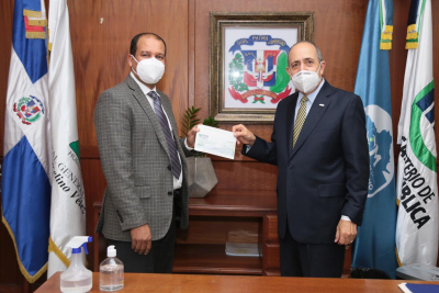 PRISS hace donación al hospital Vélez Santana