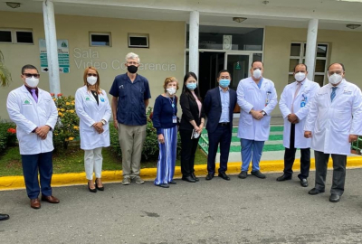 Vicepresidente de SINOVAC Biotech visita al hospital Marcelino Vélez Santana