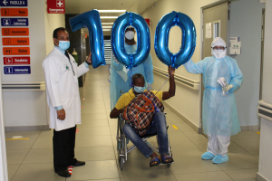Hospital Marcelino V&eacute;lez egresa paciente 700 recuperado del Covid-19
